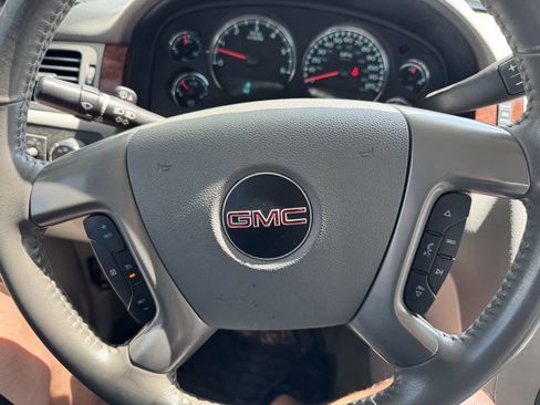 Used 2011 GMC Sierra 2500 SLT w/ SLT Convenience Package AWD/4WD image 12