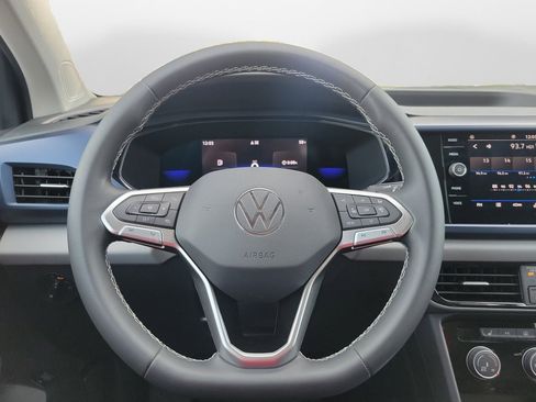 Certified 2023 Volkswagen Taos SE w/ Panoramic Sunroof Package image 12