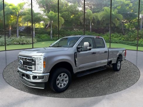 Used 2024 Ford F350 XLT AWD/4WD image 1