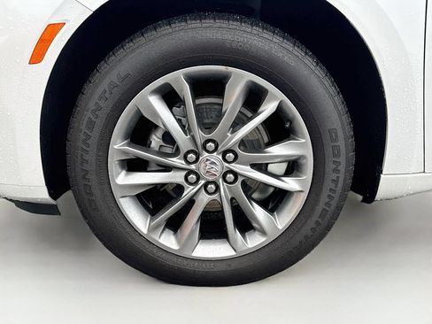 Used 2024 Buick Enclave Avenir w/ Trailering Package, 5000 lbs. FWD image 34