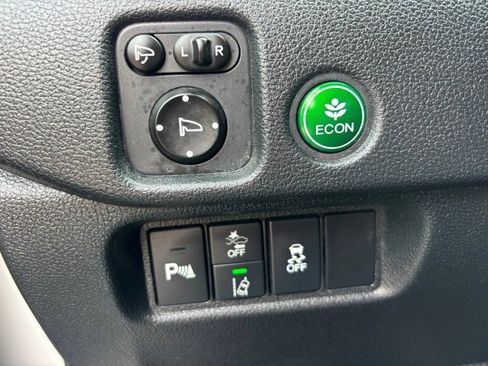 Used 2021 Honda Pilot Elite image 12