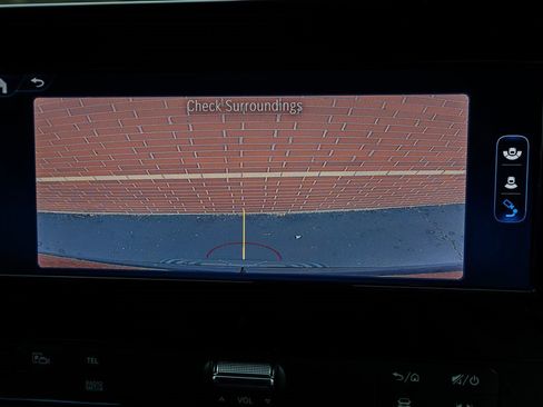 Used 2025 Mercedes-Benz Sprinter 2500 image 17