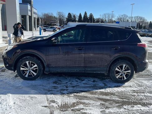 Used 2018 Toyota RAV4 XLE w/ Plus Extra Value Package image 20