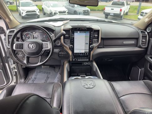 Used 2022 RAM 2500 Laramie AWD/4WD image 17