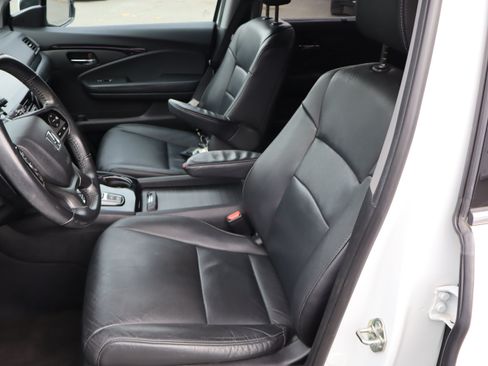 Used 2020 Honda Pilot Touring image 18