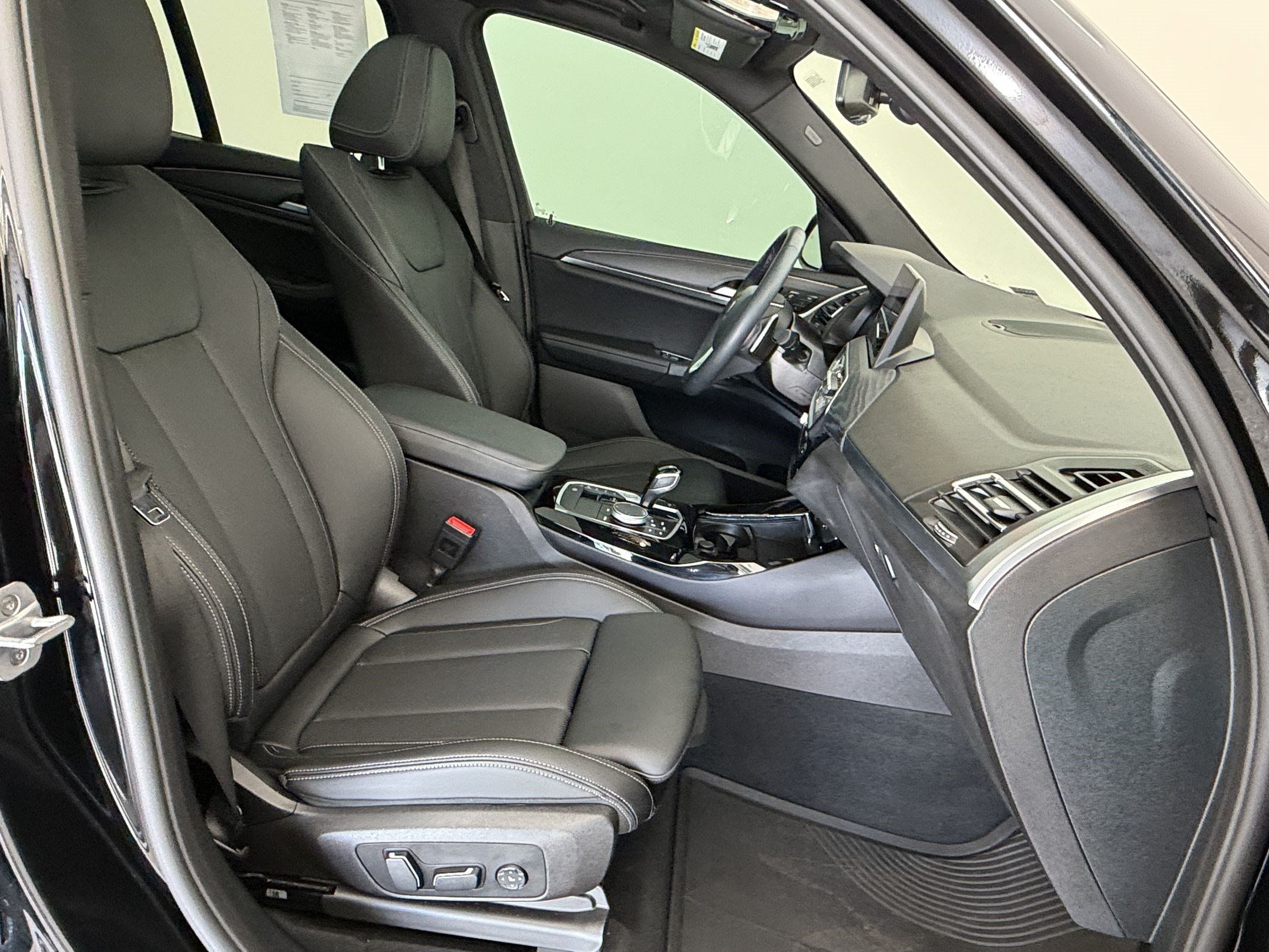 Certified 2024 BMW X3 xDrive30i w/ Premium Package AWD/4WD image 25