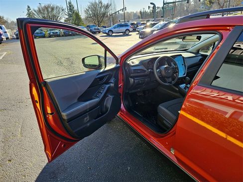 Used 2025 Subaru Crosstrek 2.0i Premium w/ Convenience Package #2 image 19