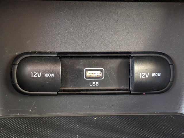 Used 2021 Kia Sportage LX FWD image 15