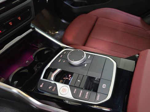 Certified 2024 BMW 330i Sedan w/ Convenience Package RWD image 23