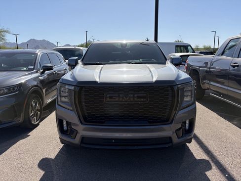 Used 2021 GMC Yukon Denali w/ Denali Premium Package AWD/4WD image 6