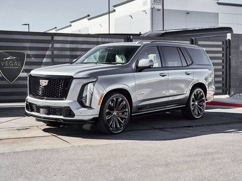 Used 2026 Cadillac Escalade V image 5