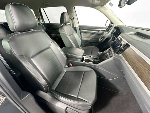 Used 2023 Volkswagen Atlas SE image 28