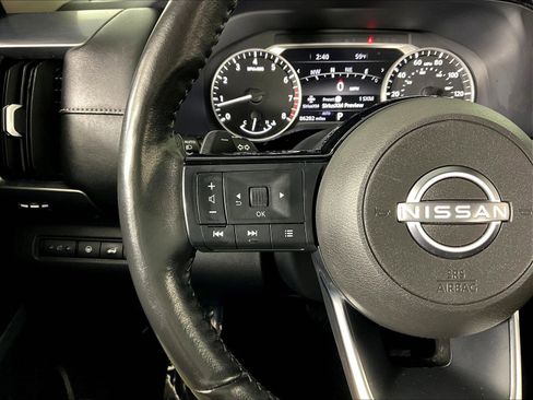 Used 2024 Nissan Pathfinder SL AWD/4WD image 11