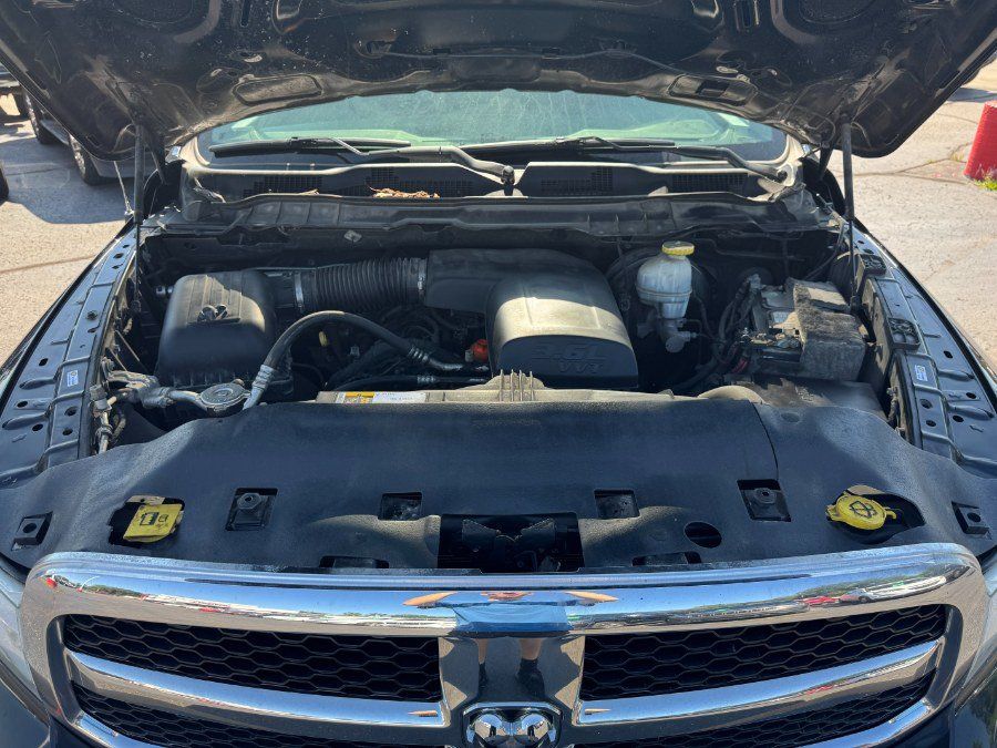 Used 2019 RAM 1500 ST w/ SXT Appearance Group AWD/4WD image 22