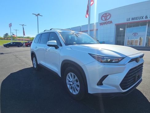 Used 2024 Toyota Grand Highlander AWD Hybrid image 1