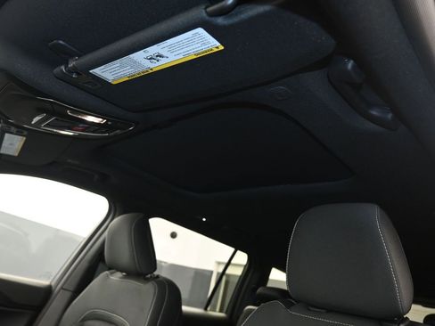 New 2025 Jeep Grand Cherokee L Laredo w/ Luxury Tech Group I image 23