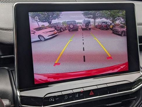 Certified 2022 Jeep Compass High Altitude image 22