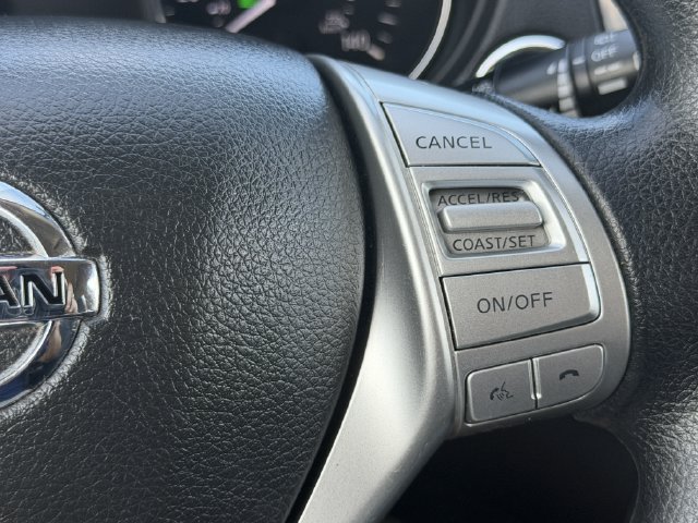 Used 2016 Nissan Rogue SV w/ SV Premium Package AWD/4WD image 34