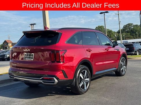 Certified 2023 Kia Sorento S FWD image 3