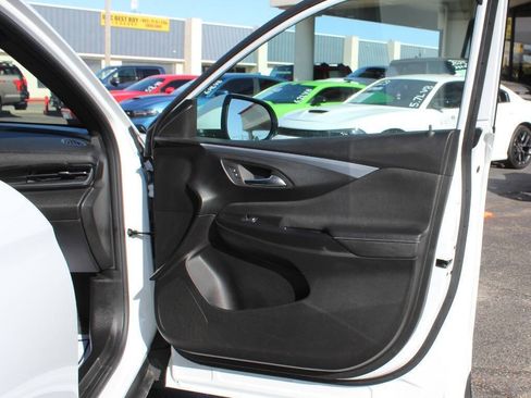 Used 2025 Buick Envista Preferred FWD image 10