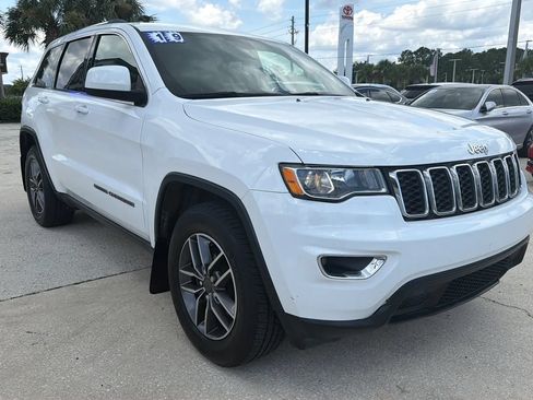 Used 2019 Jeep Grand Cherokee Laredo w/ Laredo X Package RWD image 7