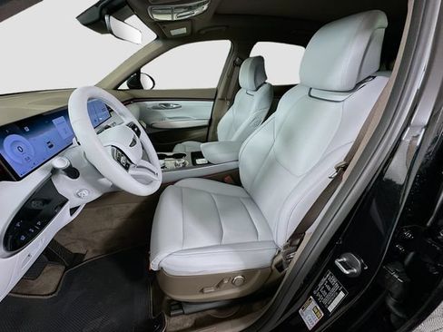 New 2026 Genesis GV70 2.5T Advanced w/ G1 Accessory Package AWD/4WD image 16