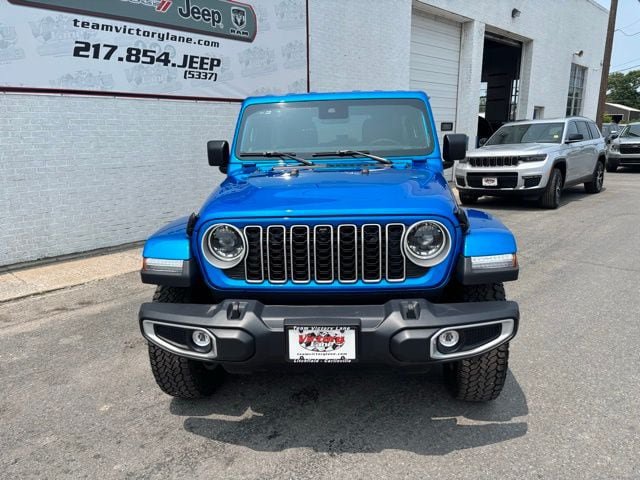 New 2025 Jeep Wrangler Unlimited Sahara w/ Safety Group AWD/4WD image 2