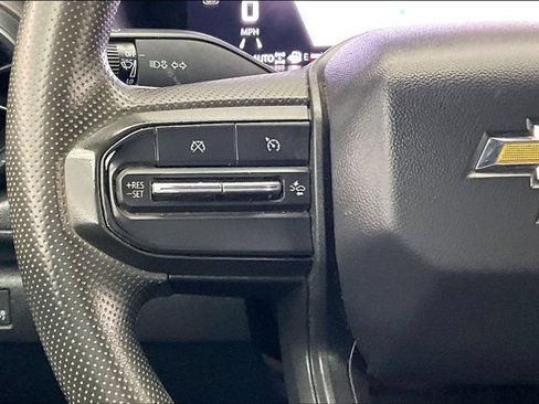 Used 2025 Chevrolet Colorado W/T AWD/4WD image 20