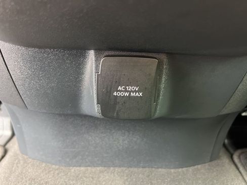 Used 2025 Ford Expedition Max Active RWD image 23