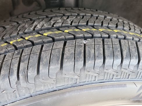 Certified 2021 Chevrolet Traverse LT image 22