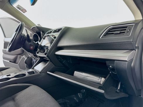 Used 2019 Subaru Outback 2.5i Premium image 36