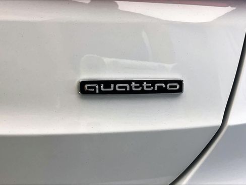 Used 2024 Audi Q3 2.0T Premium AWD/4WD image 10