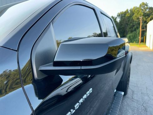 Used 2024 Chevrolet Colorado Trail Boss w/ Advanced Trailering Package AWD/4WD image 11