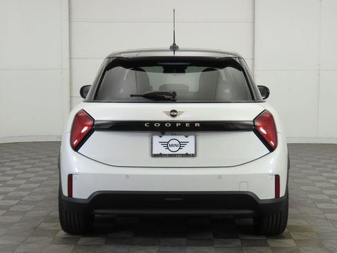 Used 2026 MINI Cooper 4-Door Hardtop image 6