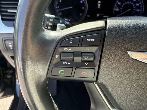 Used 2017 Genesis G80 3.8 w/ Option Group 02 image 22