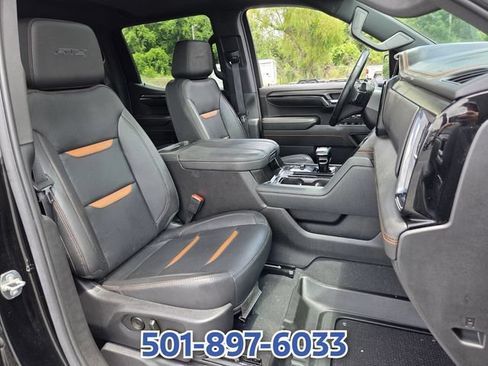 Used 2023 GMC Sierra 1500 AT4 w/ Technology Package AWD/4WD image 16