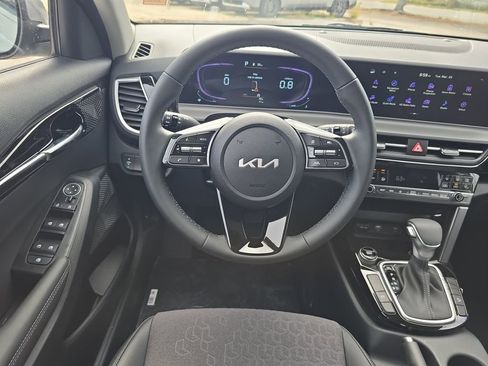 New 2026 Kia Seltos S FWD image 13