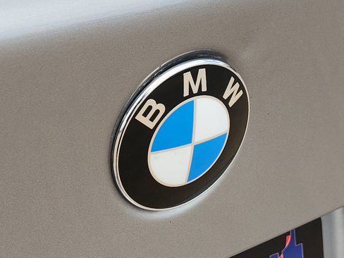 Used 2006 BMW M5 RWD image 12