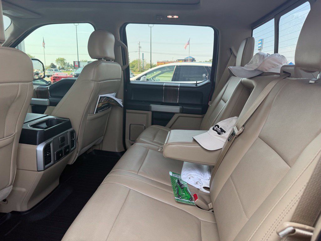 Used 2017 Ford F150 Lariat w/ Equipment Group 502A Luxury AWD/4WD image 7