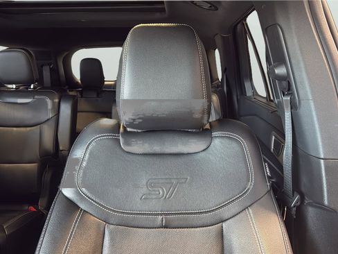 Used 2023 Ford Explorer ST w/ Equipment Group 401A AWD/4WD image 25