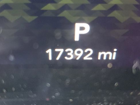 Used 2024 Jeep Wrangler Unlimited Rubicon image 14