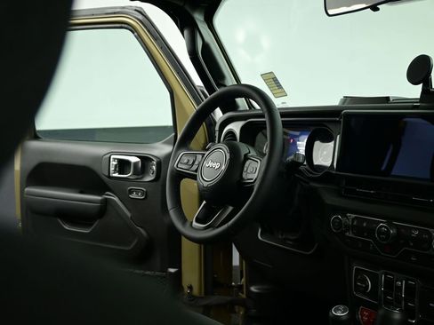 Used 2025 Jeep Gladiator Willys image 70