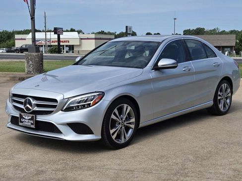 Used 2020 Mercedes-Benz C 300 Sedan image 3