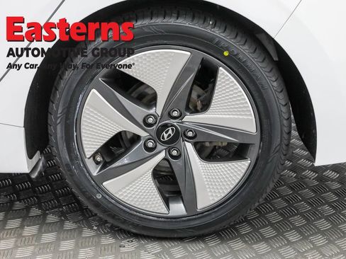 Used 2022 Hyundai Ioniq Limited image 34