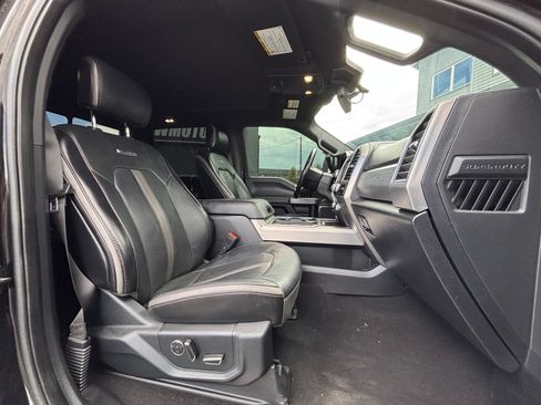 Used 2020 Ford F350 Platinum AWD/4WD image 17