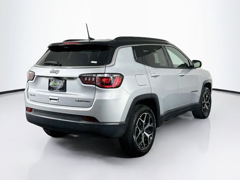 Used 2025 Jeep Compass Limited AWD/4WD image 9