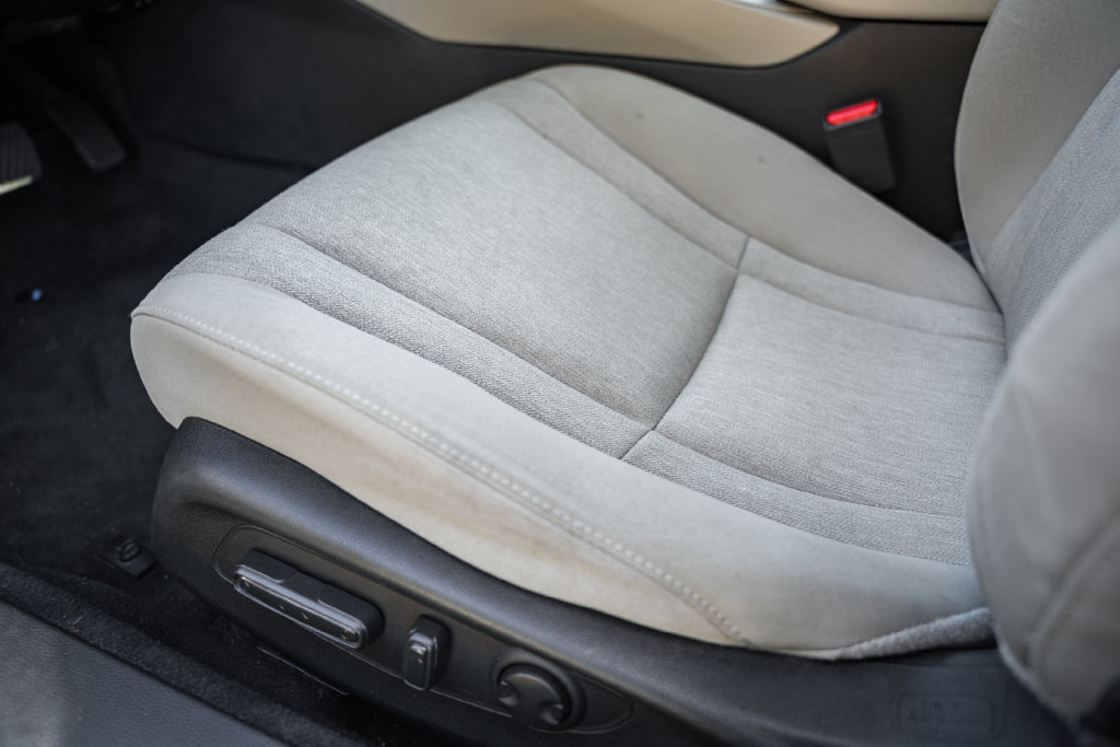 Certified 2023 Honda Accord EX image 29