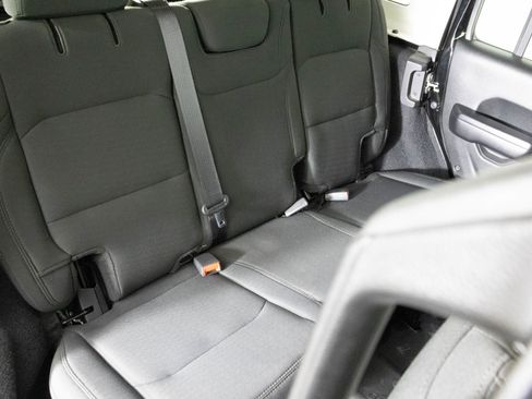 Used 2021 Jeep Wrangler Unlimited Sport image 38