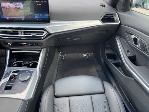 Used 2024 BMW 330i Sedan image 15