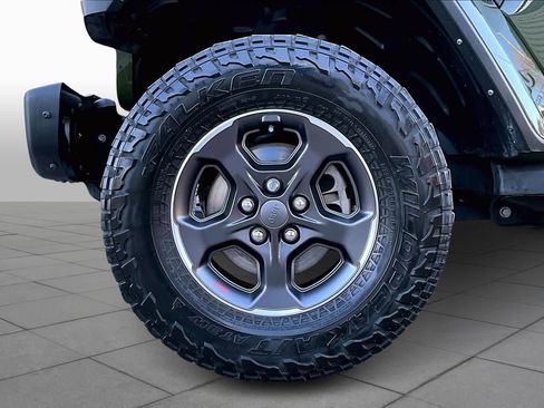 Used 2021 Jeep Gladiator Rubicon image 10